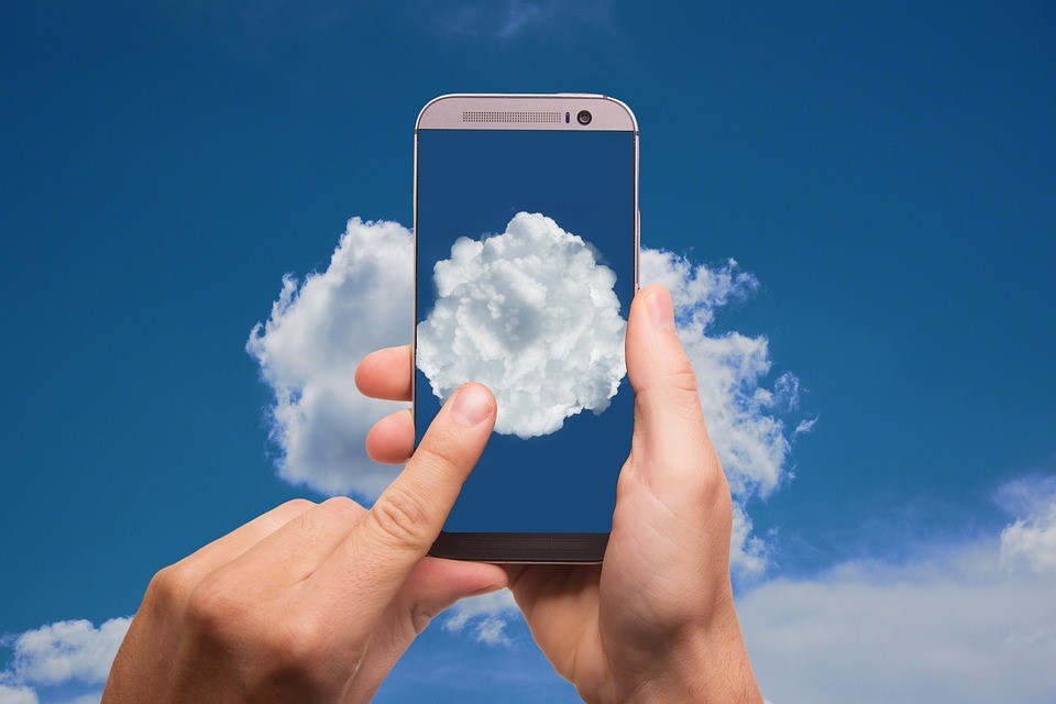 Cloud computing y transformación digital son dos conceptos unidos. El trabajo en la nube ha supuesto un conjunto de novedades en el mundo de la empresa.